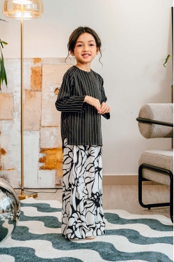 TUSCA x ELLE & TOTS KIDS : Emma Kids Kurung Kedah in Black